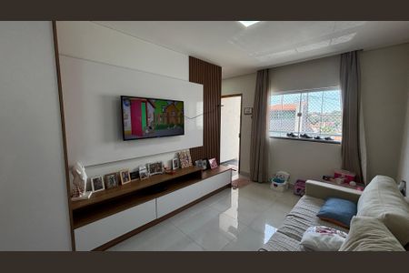 Sala - Cozinha de casa para alugar com 3 quartos, 130m² em Vila Camilópolis, Santo André