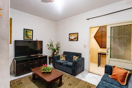 Casa à venda com 384m², 4 quartos e 2 vagas Casa à venda com 384m², 4 quartos e 2 vagasCasa 1 - sala