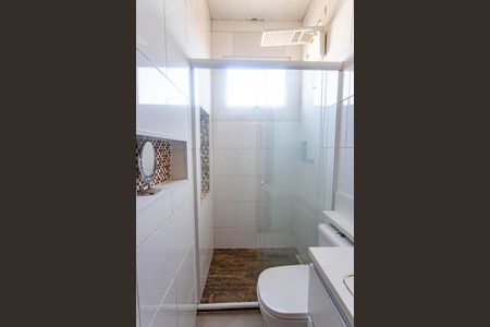 Casa à venda com 384m², 4 quartos e 2 vagas Casa à venda com 384m², 4 quartos e 2 vagasCasa 2 - banheiro