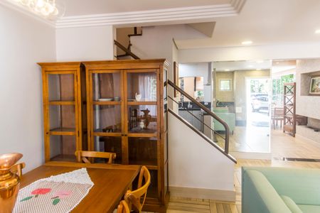 Casa de condomínio para alugar com 250m², 3 quartos e 3 vagasSala 