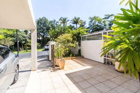 Casa de condomínio para alugar com 250m², 3 quartos e 3 vagasGaragem