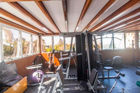 Casa de condomínio para alugar com 250m², 3 quartos e 3 vagasAcademia