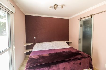 Casa de condomínio para alugar com 250m², 3 quartos e 3 vagasSuíte