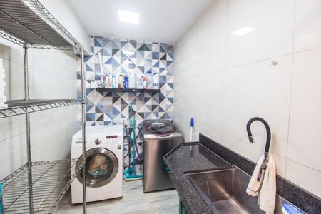 Casa de condomínio para alugar com 250m², 3 quartos e 3 vagasÁrea de Serviço