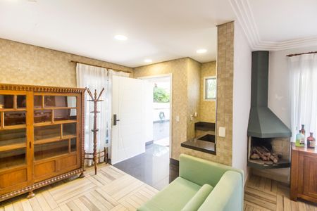 Casa de condomínio para alugar com 250m², 3 quartos e 3 vagasSala 