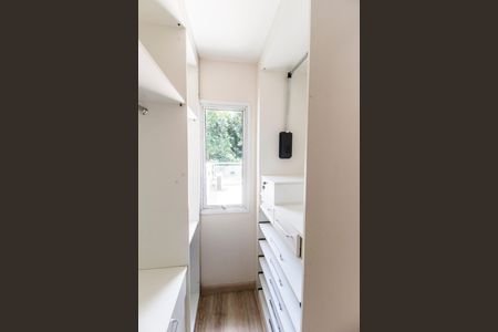 Casa de condomínio para alugar com 250m², 3 quartos e 3 vagasCloset da suíte