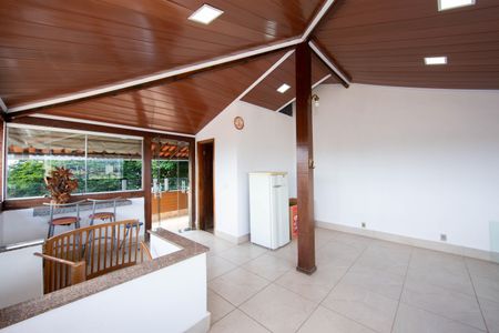 Apartamento para alugar com 200m², 3 quartos e 2 vagasCOBERTURA