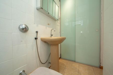 Apartamento para alugar com 200m², 3 quartos e 2 vagasBANHEIRO2