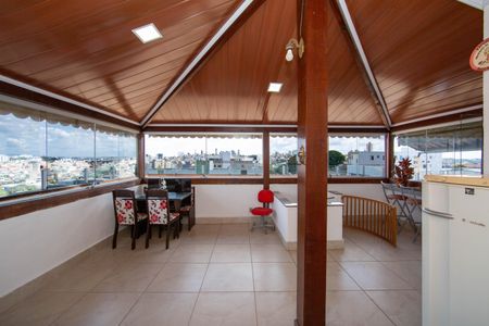 Apartamento para alugar com 200m², 3 quartos e 2 vagasCOBERTURA