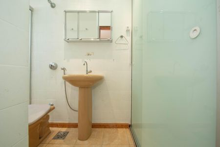 Apartamento para alugar com 200m², 3 quartos e 2 vagasBANHEIRO2