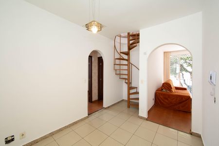 Apartamento para alugar com 200m², 3 quartos e 2 vagasSALA