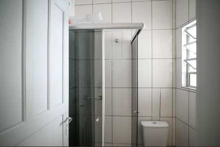 Casa para alugar com 60m², 2 quartos e sem vaga Casa para alugar com 60m², 2 quartos e sem vagaBanheiro