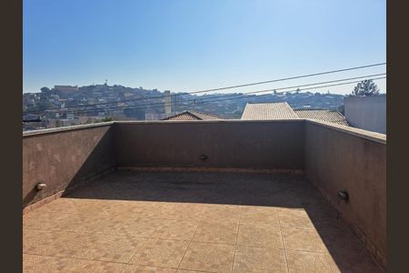Casa à venda com 160m², 3 quartos e 2 vagas Casa à venda com 160m², 3 quartos e 2 vagasAREA EXTERNA