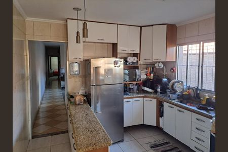 Casa à venda com 160m², 3 quartos e 2 vagas Casa à venda com 160m², 3 quartos e 2 vagasCOZINHA