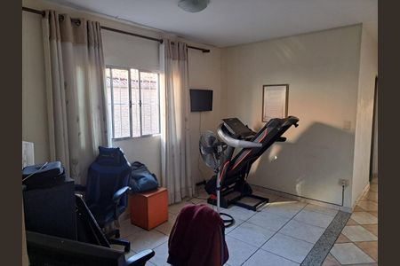 Casa à venda com 160m², 3 quartos e 2 vagas Casa à venda com 160m², 3 quartos e 2 vagasSALA