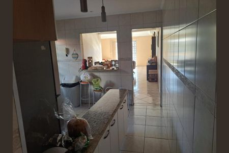 Casa à venda com 160m², 3 quartos e 2 vagas Casa à venda com 160m², 3 quartos e 2 vagasCOZINHA