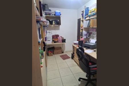 Casa à venda com 160m², 3 quartos e 2 vagas Casa à venda com 160m², 3 quartos e 2 vagasESCRITÓRIO