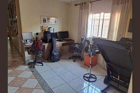 Casa à venda com 160m², 3 quartos e 2 vagas Casa à venda com 160m², 3 quartos e 2 vagasSALA