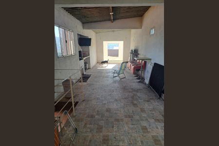 Casa à venda com 160m², 3 quartos e 2 vagas Casa à venda com 160m², 3 quartos e 2 vagasAREA INTERNA