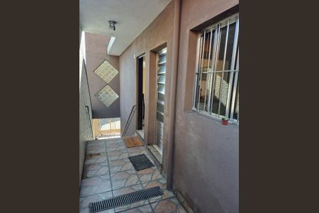 Casa à venda com 160m², 3 quartos e 2 vagas Casa à venda com 160m², 3 quartos e 2 vagasAREA EXTERNA