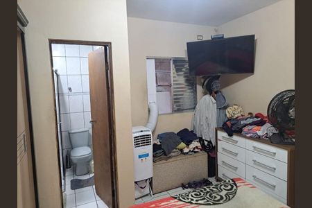 DORMITÓRIO de casa à venda com 3 quartos, 160m² em Novo Osasco, Osasco