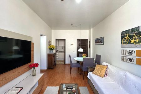 Apartamento à venda com 71m², 2 quartos e 2 vagas