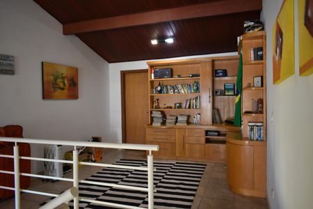 Casa à venda com 400m², 4 quartos e 6 vagasAcademia