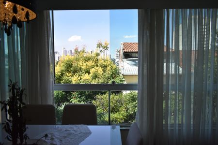 Casa à venda com 400m², 4 quartos e 6 vagasSala 1