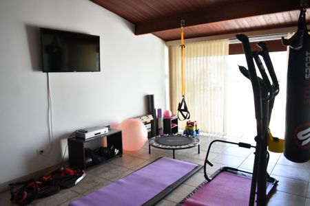 Casa à venda com 400m², 4 quartos e 6 vagasAcademia