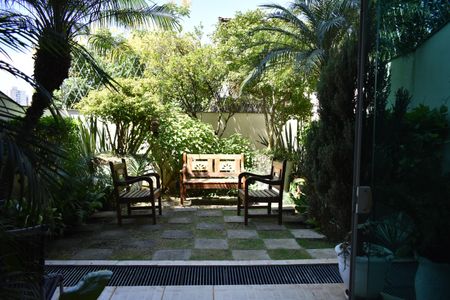 Casa à venda com 400m², 4 quartos e 6 vagasJardim