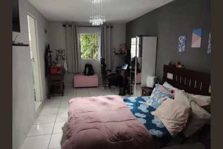 DORMITORIO de casa à venda com 3 quartos, 251m² em Quitaúna, Osasco