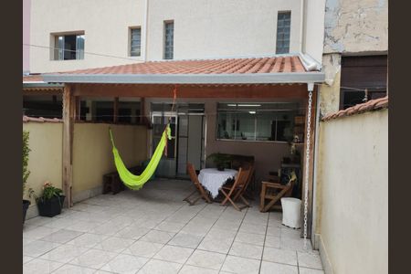 Casa à venda com 251m², 3 quartos e 2 vagas Casa à venda com 251m², 3 quartos e 2 vagasQUINTAL
