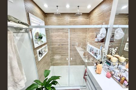 Casa à venda com 480m², 5 quartos e 5 vagasBanheiro da Suíte 1