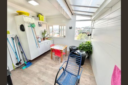 Casa à venda com 480m², 5 quartos e 5 vagasÁrea de Serviço