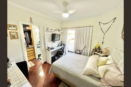 Casa à venda com 480m², 5 quartos e 5 vagasQuarto 3 - Suíte