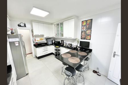 Casa à venda com 480m², 5 quartos e 5 vagasCozinha