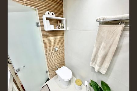 Casa à venda com 480m², 5 quartos e 5 vagasBanheiro da Suíte 1