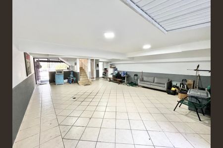 Casa à venda com 480m², 5 quartos e 5 vagasGaragem