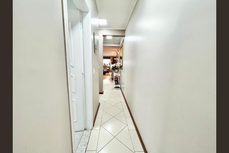 Casa à venda com 480m², 5 quartos e 5 vagasCorredor