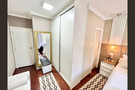 Casa à venda com 480m², 5 quartos e 5 vagasQuarto 1 - Suíte