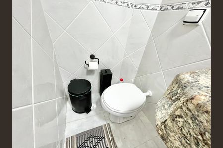Casa à venda com 480m², 5 quartos e 5 vagasÁrea gourmet Banheiro
