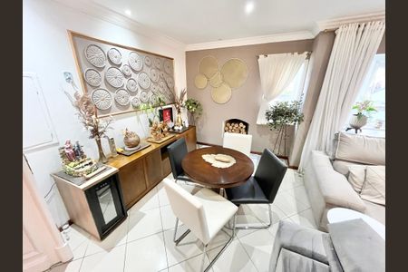 Casa à venda com 480m², 5 quartos e 5 vagasSala