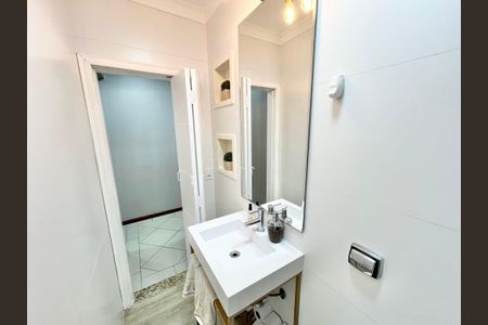 Casa à venda com 480m², 5 quartos e 5 vagasBanheiro