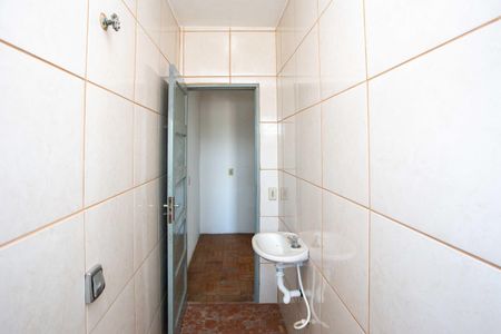 Casa à venda com 96m², 5 quartos e 2 vagasBanheiro Casa 2