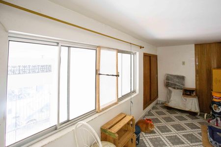 Casa à venda com 96m², 5 quartos e 2 vagasQuarto de Serviço