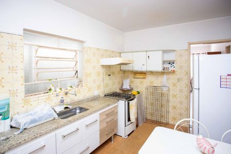 Casa à venda com 96m², 5 quartos e 2 vagasCozinha Casa 1