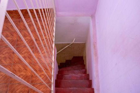 Casa à venda com 96m², 5 quartos e 2 vagasEscada