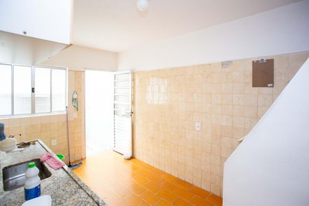 Casa à venda com 96m², 5 quartos e 2 vagasCozinha Casa 3