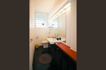 Apartamento para alugar com 410m², 3 quartos e 1 vaga Apartamento para alugar com 410m², 3 quartos e 1 vagaBanheiro