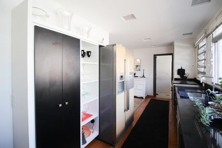 Apartamento para alugar com 410m², 3 quartos e 1 vaga Apartamento para alugar com 410m², 3 quartos e 1 vagaCozinha 1